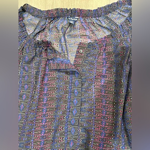 American Eagle Flowy Sheer Blouse Size XS Dark Blue Purple - Picture 4 of 6